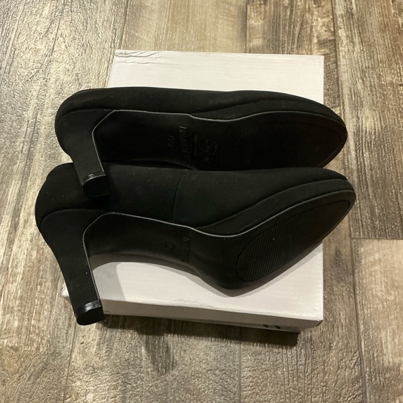 Dream Pairs Classic Black Velvet Heels Size 7.5 - Picture 14 of 16